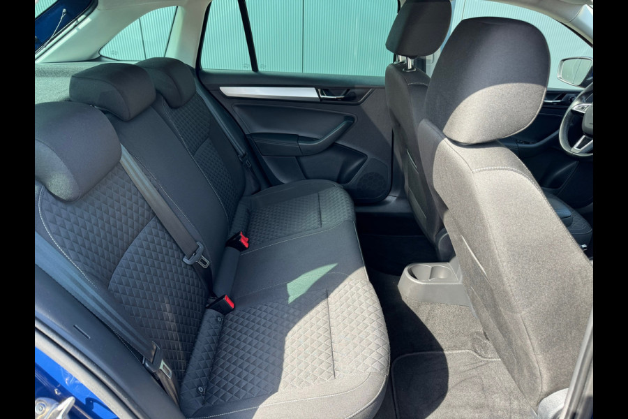 Škoda Rapid Spaceback 1.0 TSI * Cruise * Navi * Clima * Stoelverw * Lichtmetaal *