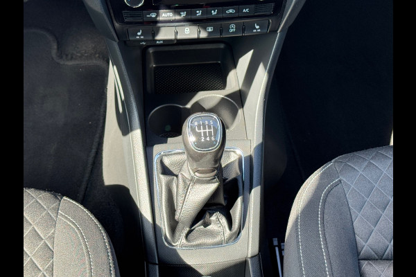 Škoda Rapid Spaceback 1.0 TSI * Cruise * Navi * Clima * Stoelverw * Lichtmetaal *