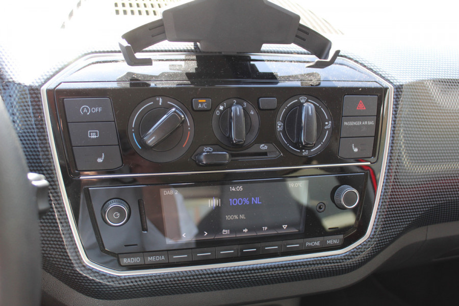 Volkswagen up! 1.0 BMT move up! , 5 deurs Airco , Cruise control , Stoelverwaming , DAB radio