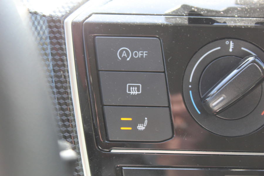 Volkswagen up! 1.0 BMT move up! , 5 deurs Airco , Cruise control , Stoelverwaming , DAB radio