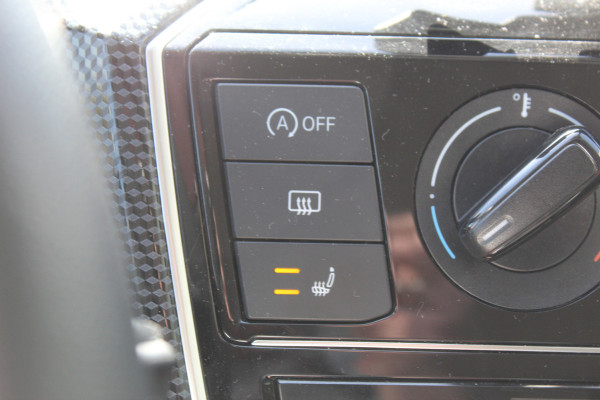 Volkswagen up! 1.0 BMT move up! , 5 deurs Airco , Cruise control , Stoelverwaming , DAB radio