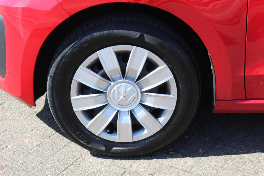 Volkswagen up! 1.0 BMT move up! , 5 deurs Airco , Cruise control , Stoelverwaming , DAB radio