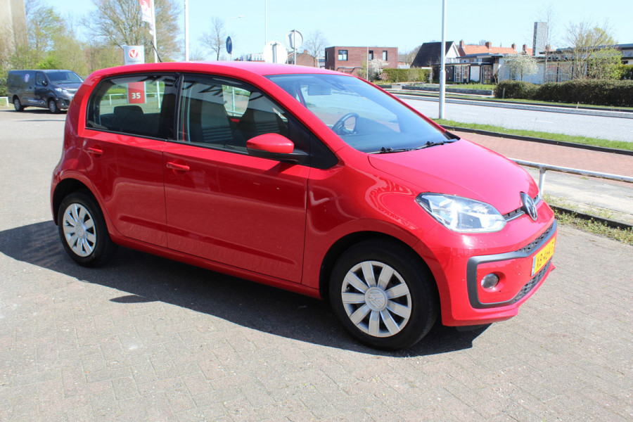 Volkswagen up! 1.0 BMT move up! , 5 deurs Airco , Cruise control , Stoelverwaming , DAB radio