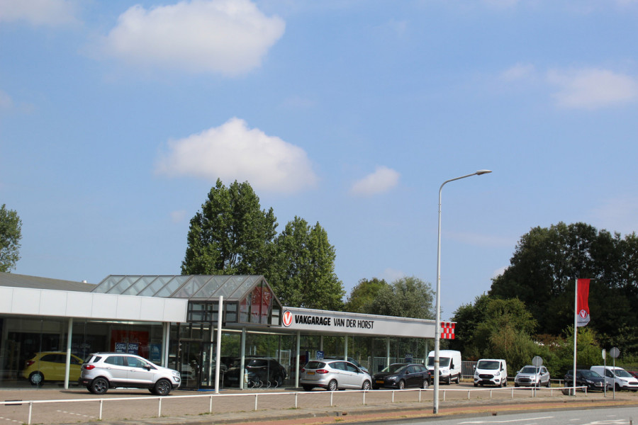Volkswagen up! 1.0 BMT move up! , 5 deurs Airco , Cruise control , Stoelverwaming , DAB radio