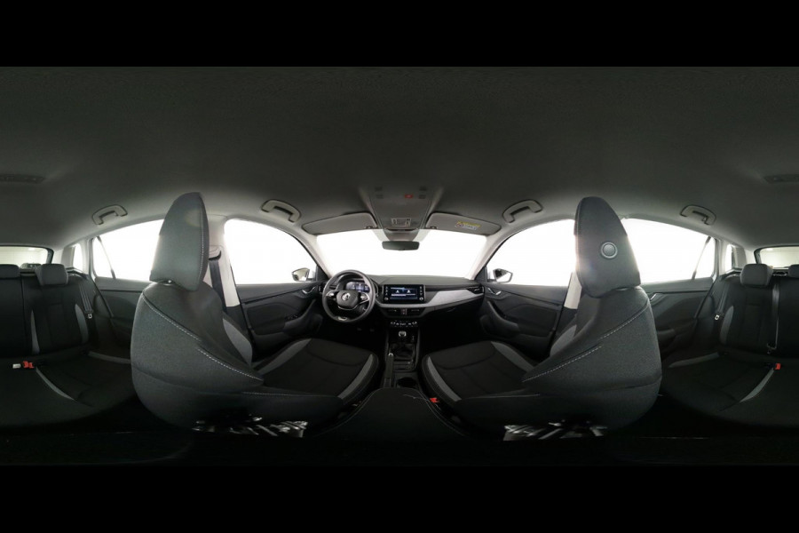 Škoda Kamiq Selection 1.0 TSI 115PK SUV 6 versn. Hand | Apple Carplay | Climate Control | Cruise Control