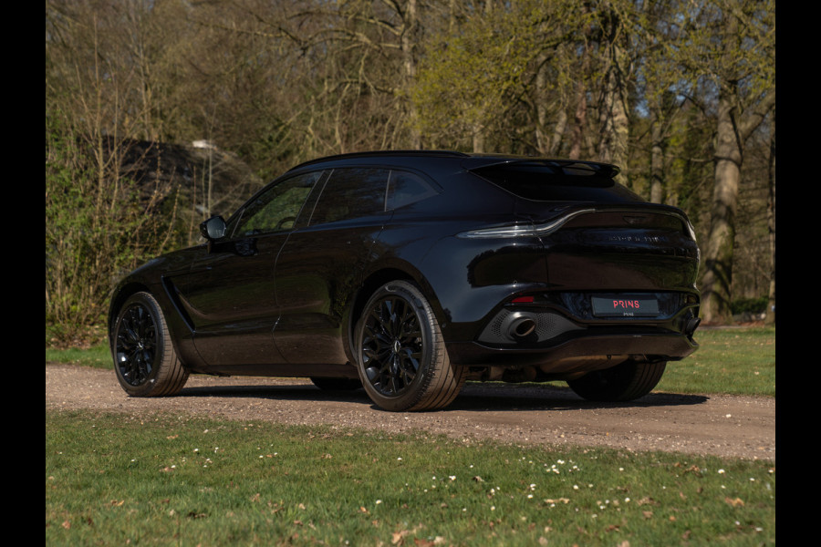 Aston Martin Dbx 550 4.0 V8 | Panoramadak | 360 cam | Premium Audio | Onyx Black | Carbon interior