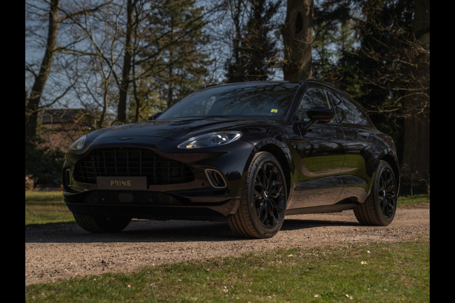 Aston Martin Dbx 550 4.0 V8 | Panoramadak | 360 cam | Premium Audio | Onyx Black | Carbon interior