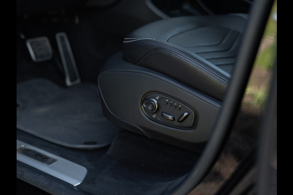 Aston Martin Dbx 550 4.0 V8 | Panoramadak | 360 cam | Premium Audio | Onyx Black | Carbon interior