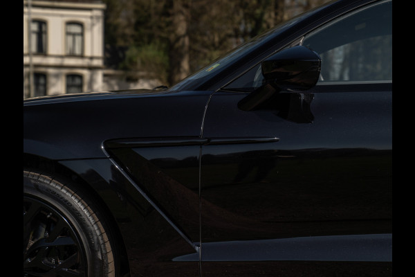 Aston Martin Dbx 550 4.0 V8 | Panoramadak | 360 cam | Premium Audio | Onyx Black | Carbon interior