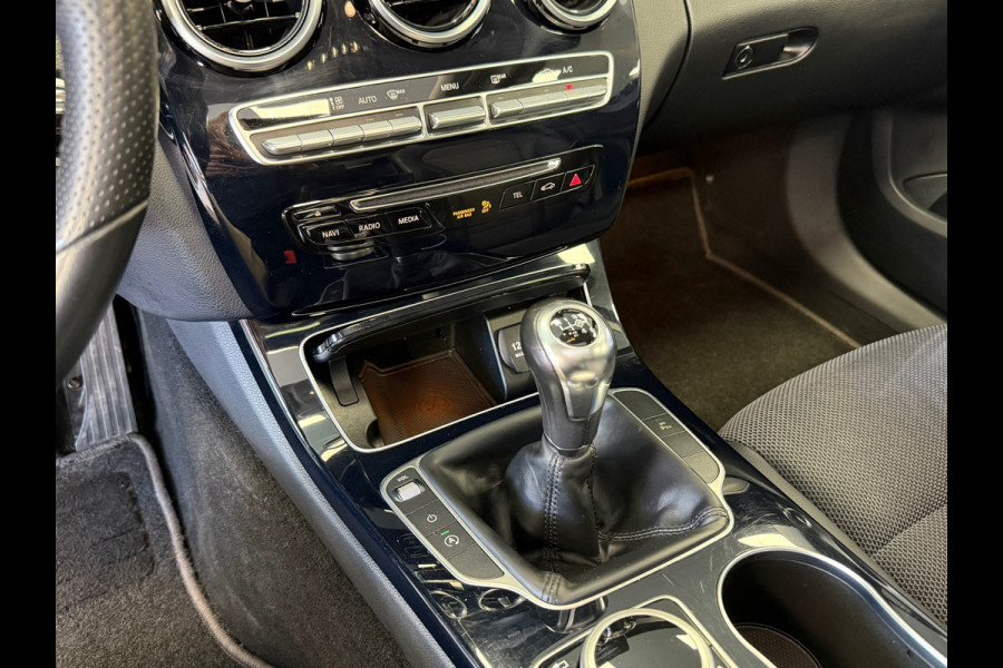 Mercedes-Benz C-Klasse C180 CDI Business Solution PANORAMADAK NAVIGATIE PDC V+A USB