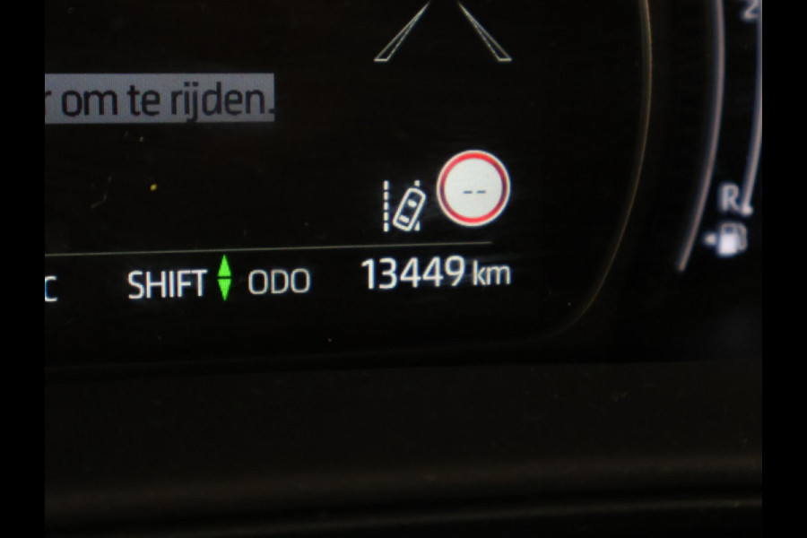 Toyota Aygo X 1.0 VVT-i MT First + Corel Red Pack | Apple Carplay & AndroidAUTO | Camera | Lichtmetalen velgen | Privacy Glass |