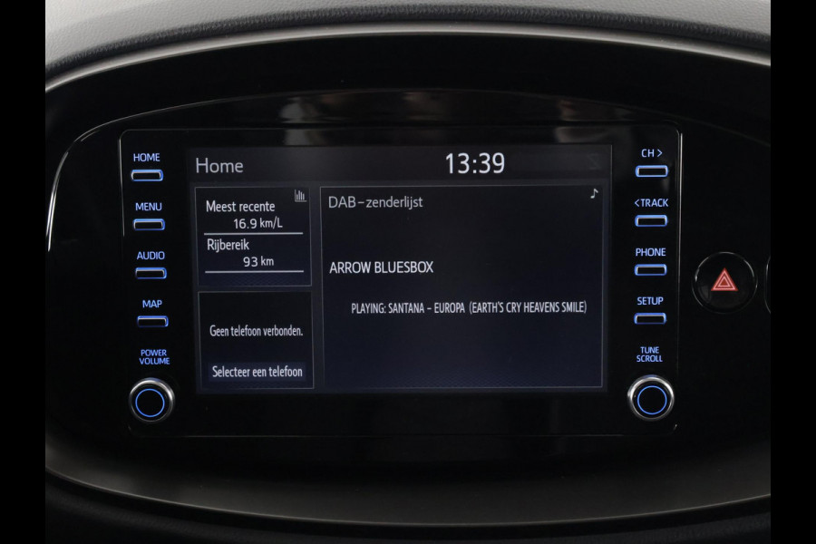 Toyota Aygo X 1.0 VVT-i MT First + Corel Red Pack | Apple Carplay & AndroidAUTO | Camera | Lichtmetalen velgen | Privacy Glass |