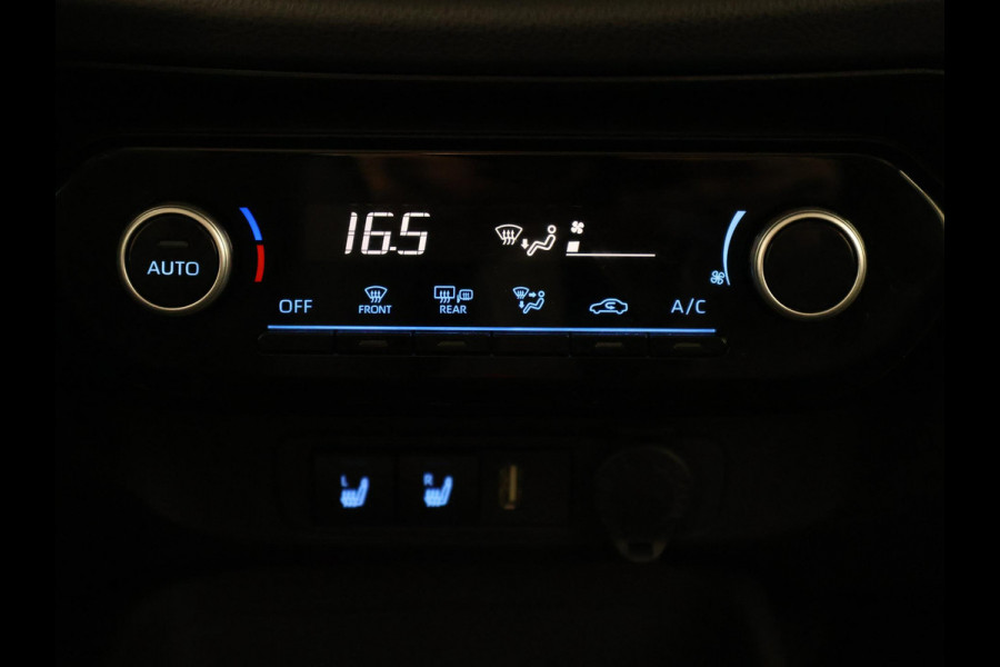Toyota Aygo X 1.0 VVT-i MT First + Corel Red Pack | Apple Carplay & AndroidAUTO | Camera | Lichtmetalen velgen | Privacy Glass |