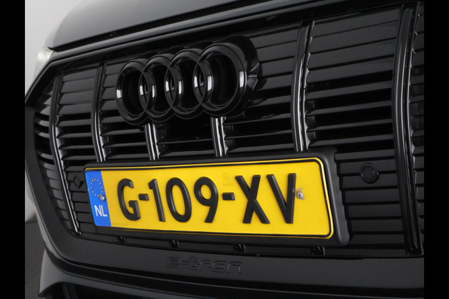 Audi e-tron 50 Quattro Black Edition Plus 71 kWh | Navigatie | Schuif-/Kanteldak | Privacy Glass |