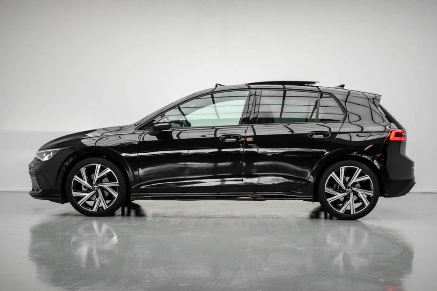 Volkswagen Golf 1.5 eTSI R-Line Edition |Pano|3xR-line|Ambient|IQ|Carplay|