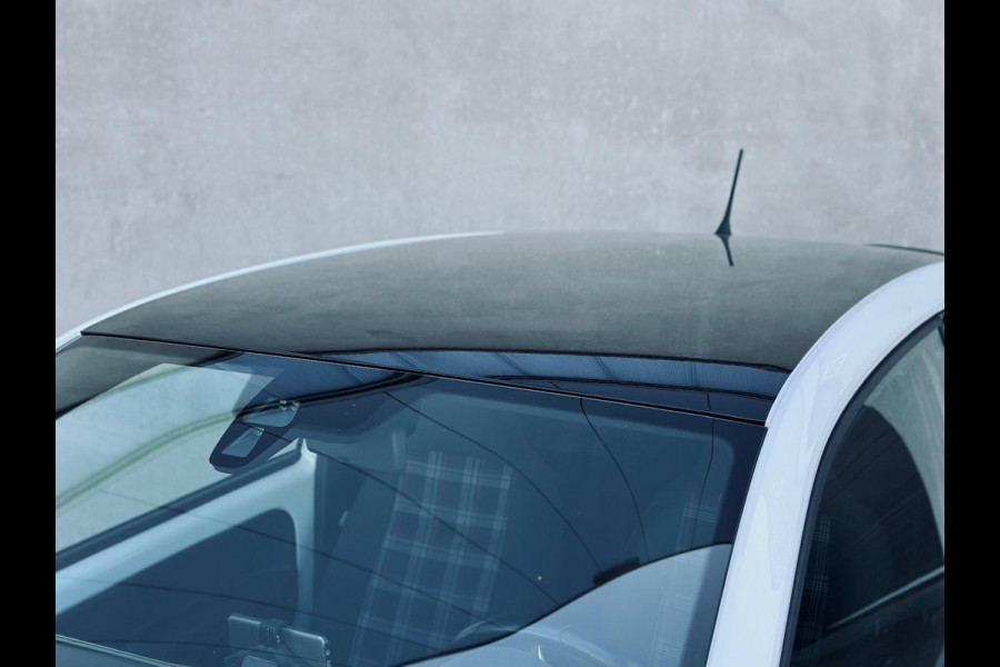 Volkswagen up! 1.0 TSI GTI Beats Camera DAB+ 17'' Stoelverwarming