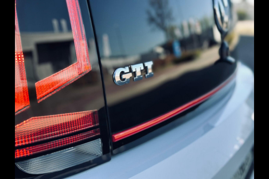 Volkswagen up! 1.0 TSI GTI Beats Camera DAB+ 17'' Stoelverwarming