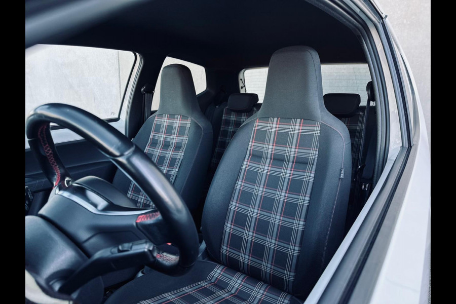 Volkswagen up! 1.0 TSI GTI Beats Camera DAB+ 17'' Stoelverwarming