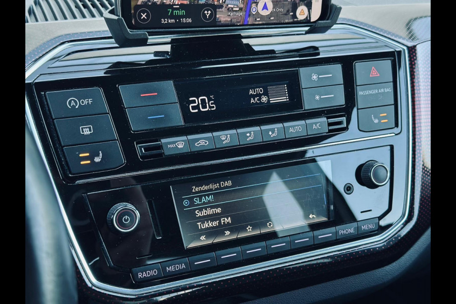 Volkswagen up! 1.0 TSI GTI Beats Camera DAB+ 17'' Stoelverwarming