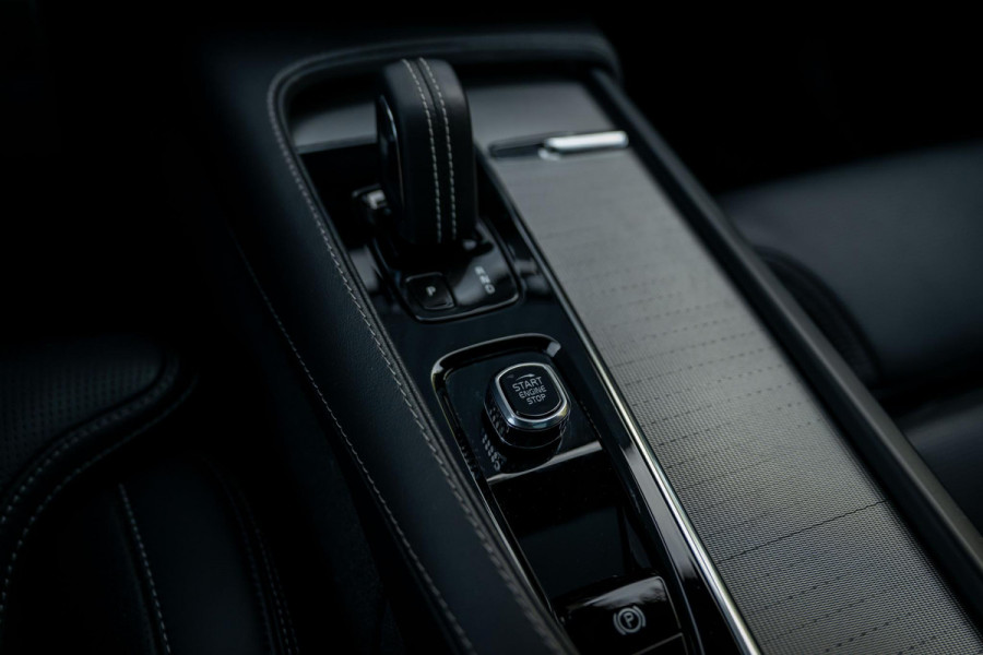 Volvo XC90 2.0 T8 Recharge AWD R-Design 455pk LONG RANGE
