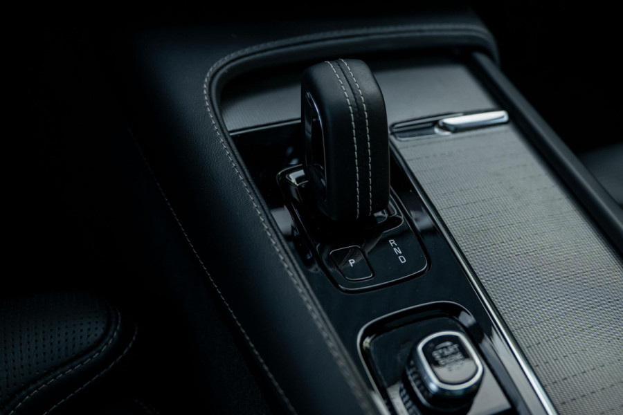 Volvo XC90 2.0 T8 Recharge AWD R-Design 455pk LONG RANGE