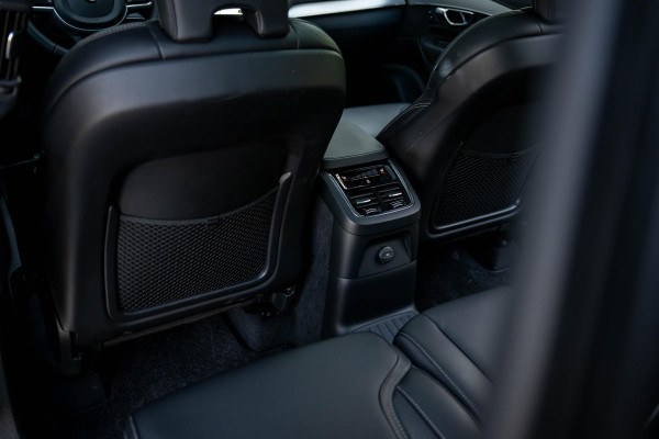Volvo XC90 2.0 T8 Recharge AWD R-Design 455pk LONG RANGE