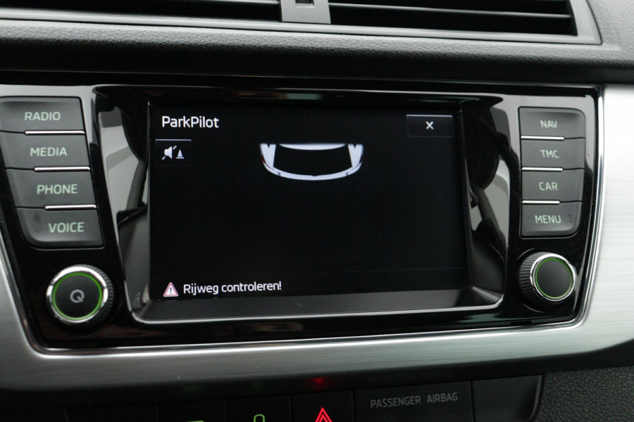 Škoda Fabia Combi 1.2 TSI Drive (NAVIGATIE, PARKEERSENSOREN, CRUISE, XENON, CLIMA, LM VELGEN)