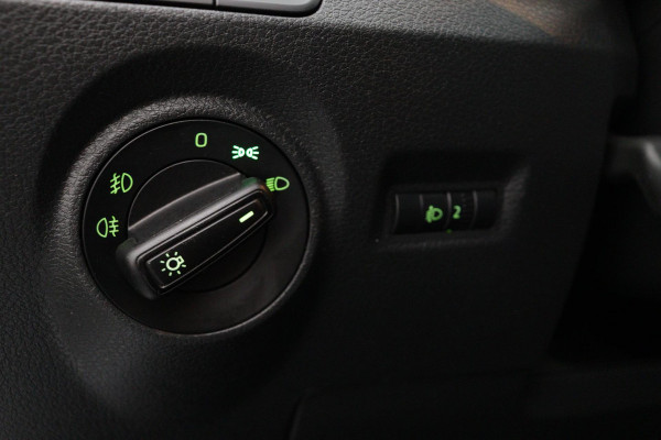 Škoda Fabia Combi 1.2 TSI Drive (NAVIGATIE, PARKEERSENSOREN, CRUISE, XENON, CLIMA, LM VELGEN)