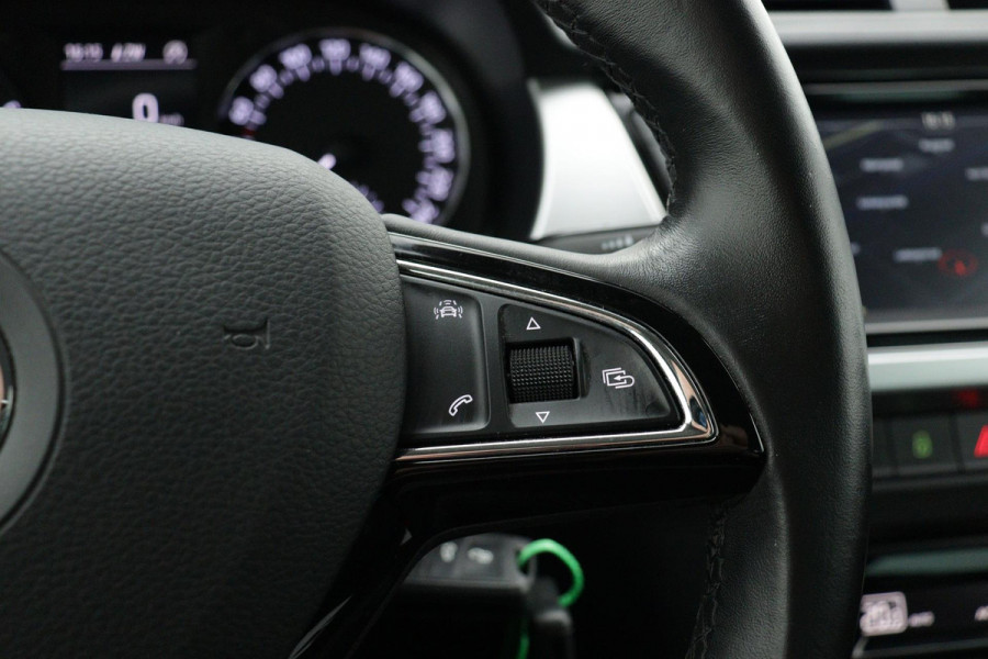 Škoda Fabia Combi 1.2 TSI Drive (NAVIGATIE, PARKEERSENSOREN, CRUISE, XENON, CLIMA, LM VELGEN)