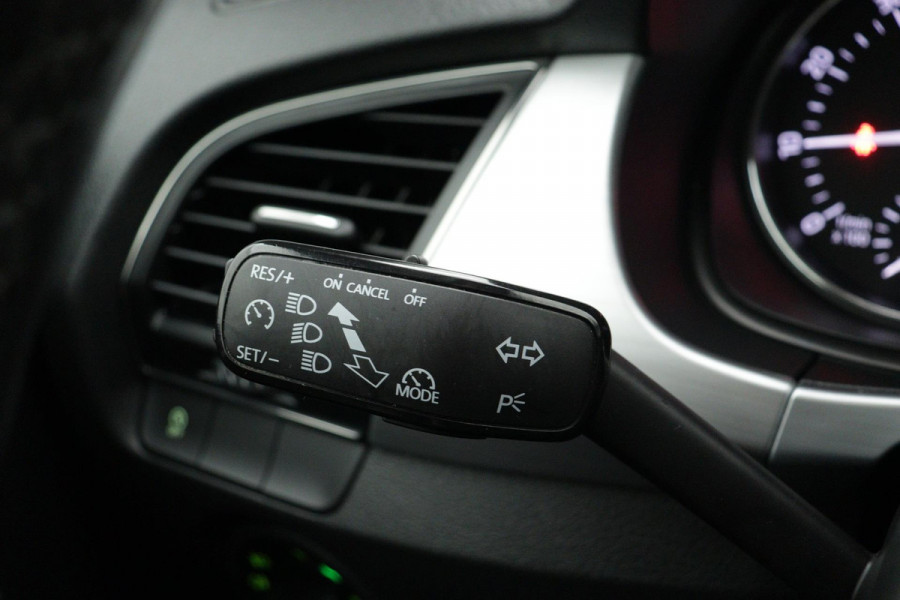 Škoda Fabia Combi 1.2 TSI Drive (NAVIGATIE, PARKEERSENSOREN, CRUISE, XENON, CLIMA, LM VELGEN)