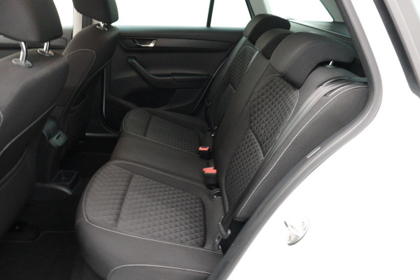 Škoda Fabia Combi 1.2 TSI Drive (NAVIGATIE, PARKEERSENSOREN, CRUISE, XENON, CLIMA, LM VELGEN)
