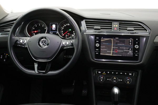 Volkswagen Tiguan Allspace 1.5 TSI Comfortline (PANORAMADAK, NAVI, TREKHAAK WEGKLAPBAAR, CAMERA, STOELVERWARMING,1e EIGENAAR)
