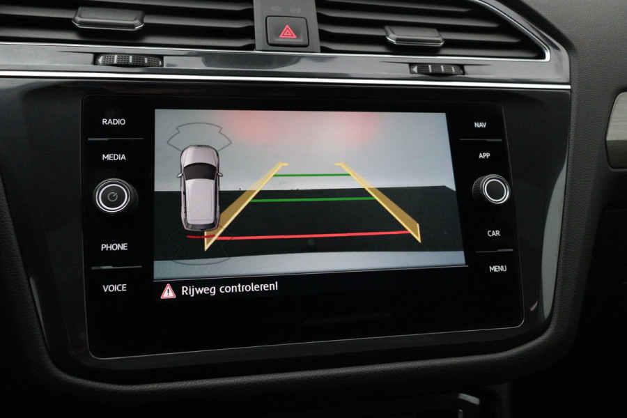 Volkswagen Tiguan Allspace 1.5 TSI Comfortline (PANORAMADAK, NAVI, TREKHAAK WEGKLAPBAAR, CAMERA, STOELVERWARMING,1e EIGENAAR)