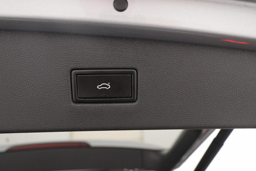 Volkswagen Tiguan Allspace 1.5 TSI Comfortline (PANORAMADAK, NAVI, TREKHAAK WEGKLAPBAAR, CAMERA, STOELVERWARMING,1e EIGENAAR)