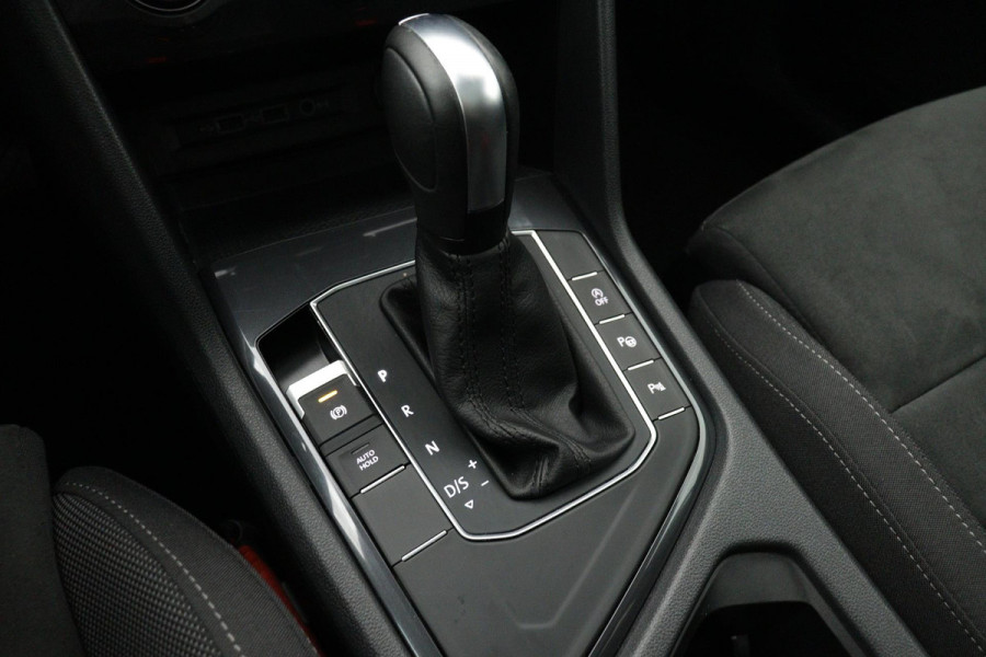 Volkswagen Tiguan Allspace 1.5 TSI Comfortline (PANORAMADAK, NAVI, TREKHAAK WEGKLAPBAAR, CAMERA, STOELVERWARMING,1e EIGENAAR)