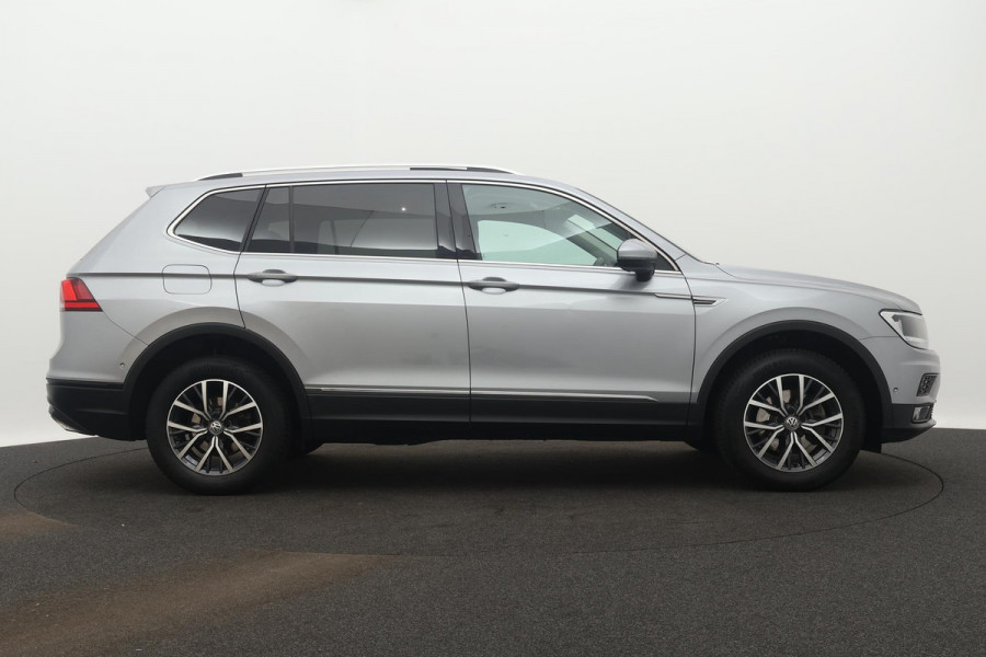 Volkswagen Tiguan Allspace 1.5 TSI Comfortline (PANORAMADAK, NAVI, TREKHAAK WEGKLAPBAAR, CAMERA, STOELVERWARMING,1e EIGENAAR)