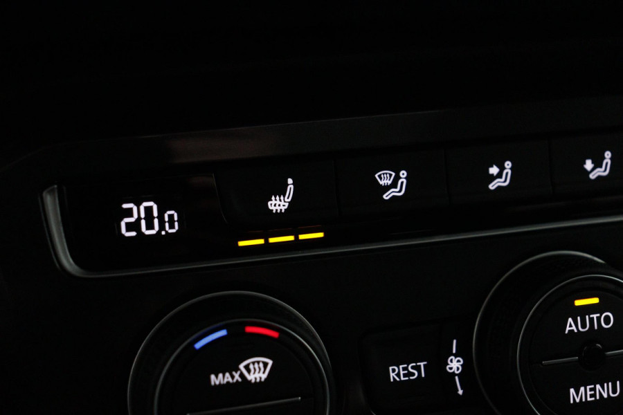 Volkswagen Tiguan Allspace 1.5 TSI Comfortline (PANORAMADAK, NAVI, TREKHAAK WEGKLAPBAAR, CAMERA, STOELVERWARMING,1e EIGENAAR)