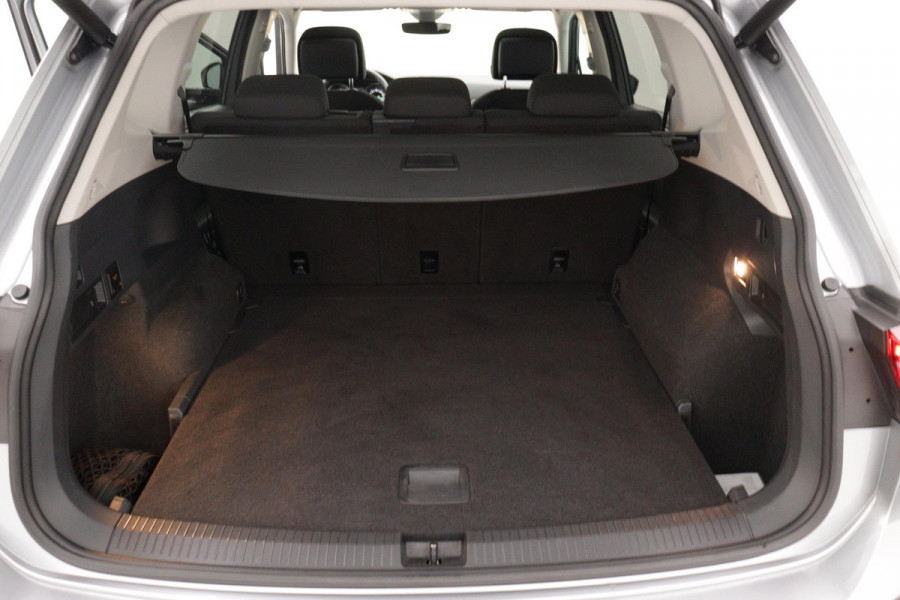 Volkswagen Tiguan Allspace 1.5 TSI Comfortline (PANORAMADAK, NAVI, TREKHAAK WEGKLAPBAAR, CAMERA, STOELVERWARMING,1e EIGENAAR)