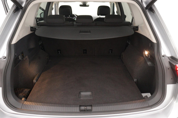 Volkswagen Tiguan Allspace 1.5 TSI Comfortline (PANORAMADAK, NAVI, TREKHAAK WEGKLAPBAAR, CAMERA, STOELVERWARMING,1e EIGENAAR)