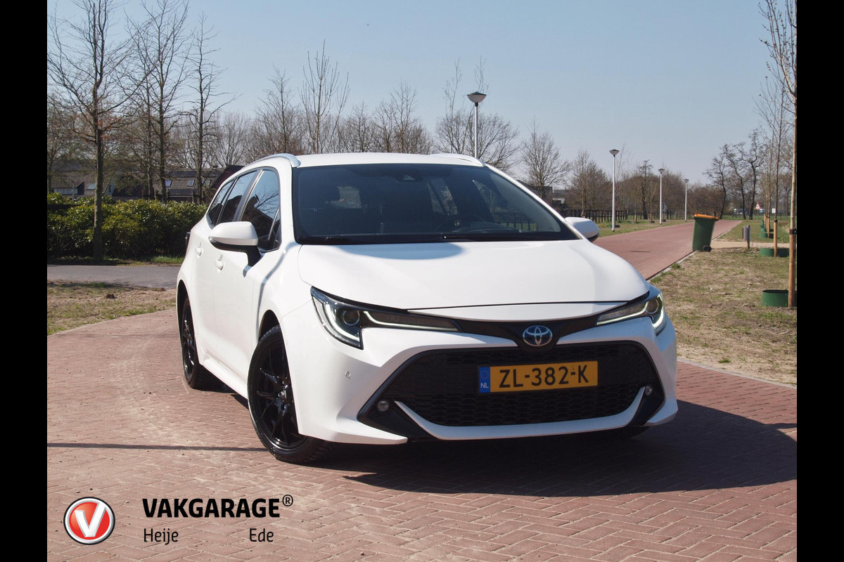 Toyota Corolla Touring Sports 1.8 Hybrid Business Intro | Camera | Head-up display | Cruise Control | Trekhaak | Toyota Corolla Touring Sports 1.8 Hybrid Business Intro | Camera | Head-up display | Cruise Control | Trekhaak |