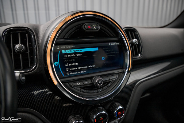 MINI Countryman 2.0 Cooper S E ALL4 Chili | Panorama | Adaptieve cruise | Harman/Kardon | Sfeer verlichting
