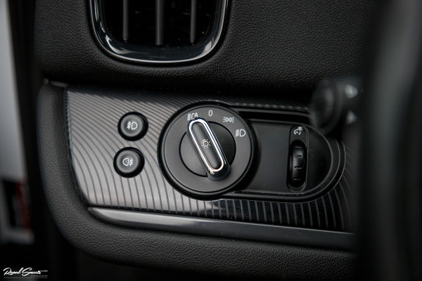 MINI Countryman 2.0 Cooper S E ALL4 Chili | Panorama | Adaptieve cruise | Harman/Kardon | Sfeer verlichting
