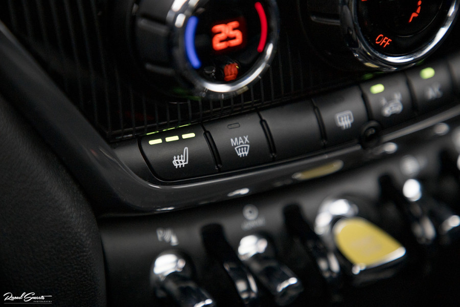 MINI Countryman 2.0 Cooper S E ALL4 Chili | Panorama | Adaptieve cruise | Harman/Kardon | Sfeer verlichting