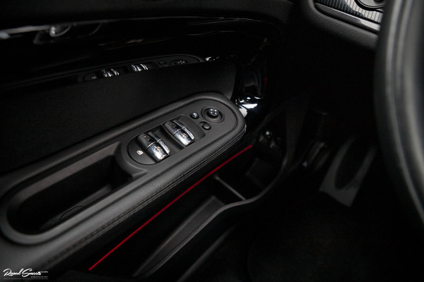 MINI Countryman 2.0 Cooper S E ALL4 Chili | Panorama | Adaptieve cruise | Harman/Kardon | Sfeer verlichting