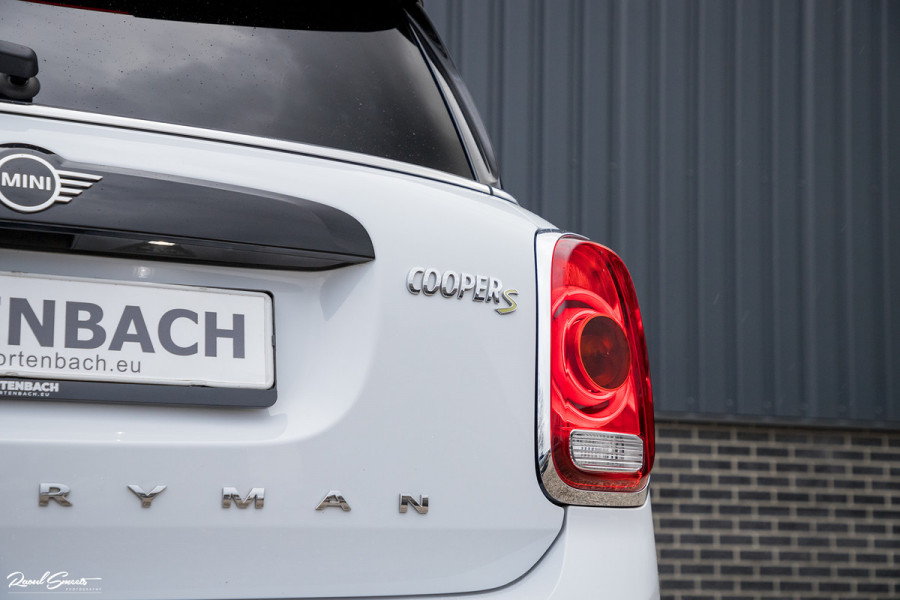 MINI Countryman 2.0 Cooper S E ALL4 Chili | Panorama | Adaptieve cruise | Harman/Kardon | Sfeer verlichting