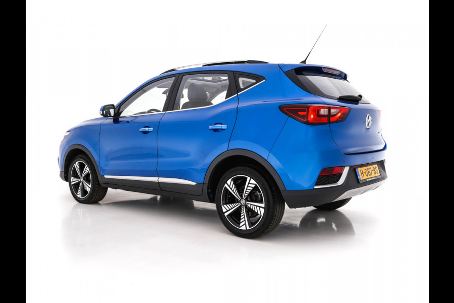 MG ZS EV Luxury 45 kWh (INCL-BTW) *PANO | FULL-LEATHER | CCS-FASTLOADER | KEYLESS | NAVI-FULLMAP | ADAPTIVE-CRUISE | CAMERA | HEATED-SEATS | CARPLAY | LANE-ASSIST | SPORT-SEATS | 17"ALU*