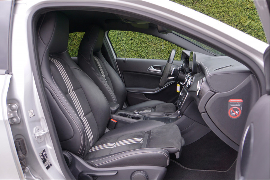 Mercedes-Benz A-Klasse A 180 AMG line WhiteArt Edition Night | Camera Sfeerverlichting Carplay