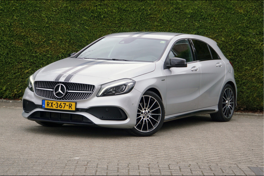Mercedes-Benz A-Klasse A 180 AMG line WhiteArt Edition Night | Camera Sfeerverlichting Carplay