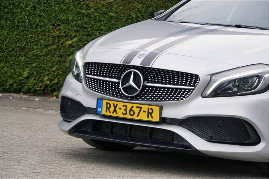 Mercedes-Benz A-Klasse A 180 AMG line WhiteArt Edition Night | Camera Sfeerverlichting Carplay