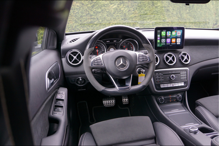 Mercedes-Benz A-Klasse A 180 AMG line WhiteArt Edition Night | Camera Sfeerverlichting Carplay